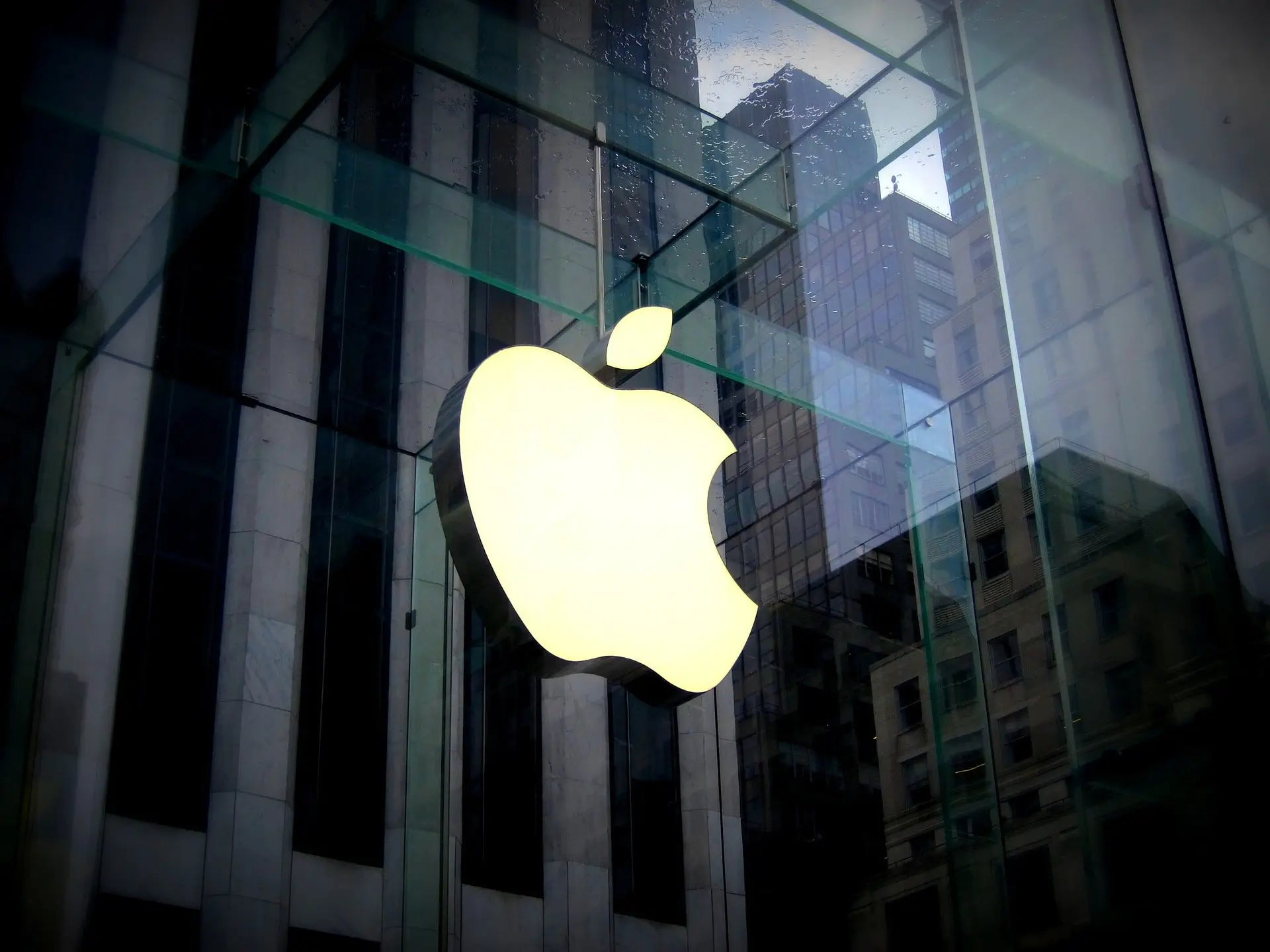 LGPD e IOS14: Confira boas práticas no rastreamento de usuários.